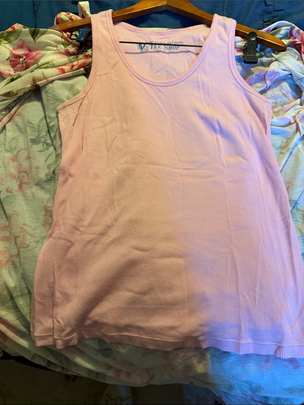 Victoria’s Secret Pink Ribbed Tank Top - Scoop Neck